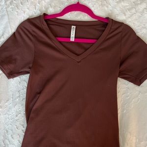 Athleta Renew Seamless Tee - Women’s size small - maroon/burgundy - Like new!